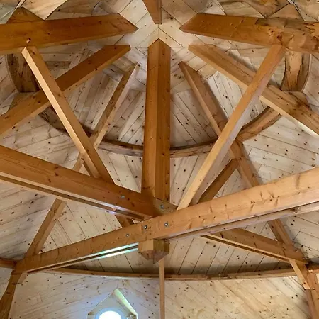 בית נופש Manulau