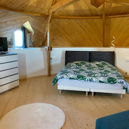 Manulau בית נופש *